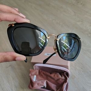 Miu Miu Women's Noir SMU10N Black/Gold